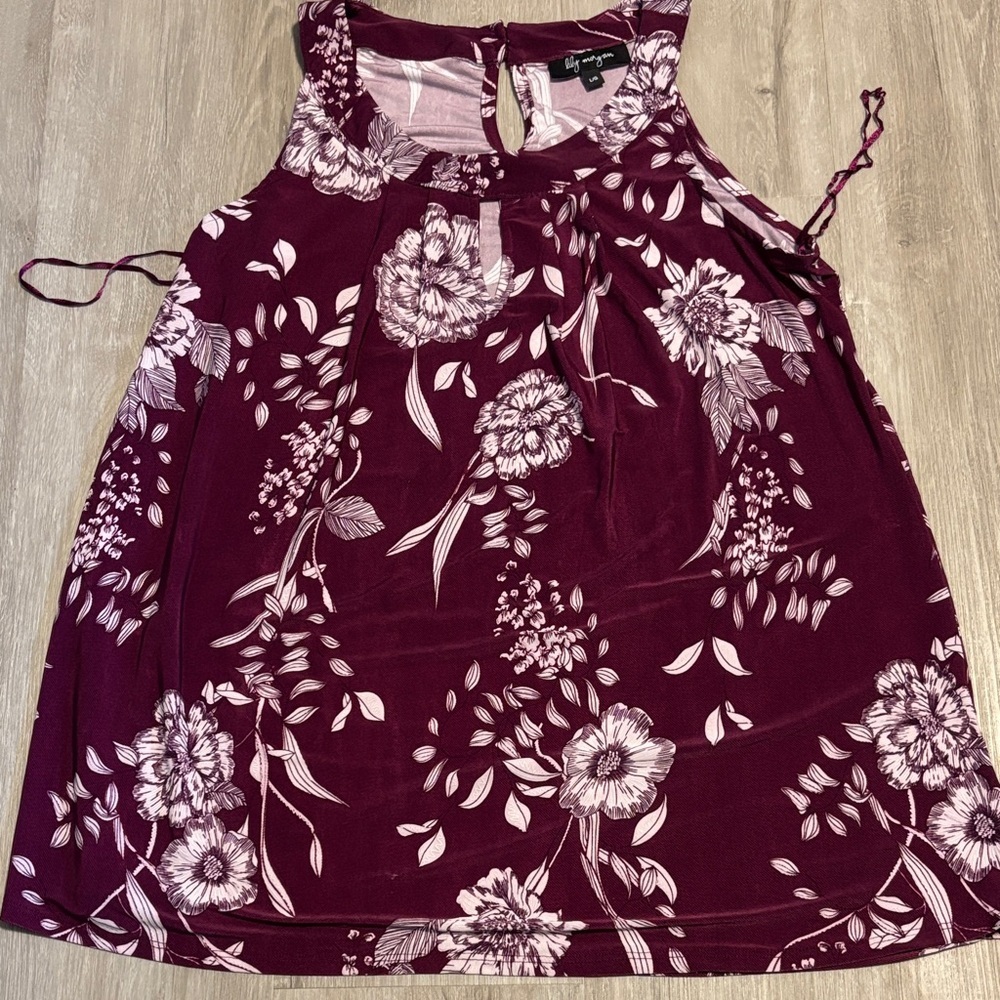 Lily Morgan Burgundy, and White Floral Sleeveless Top